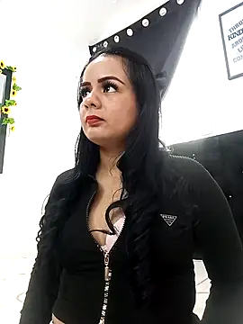 Violetawiliams online show from 12/15/25, 01:48