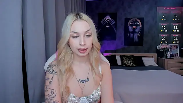 Snapshot of LanaMiracle chatting on 02/04/26, 04:07 LanaMiracle online show from 02/04/26, 04:07