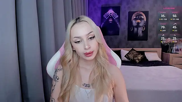 Snapshot of LanaMiracle chatting on 02/08/26, 04:16 LanaMiracle online show from 02/08/26, 04:16