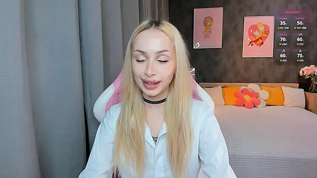 Snapshot of LanaMiracle chatting on 02/26/26, 04:00 LanaMiracle online show from 02/26/26, 04:00