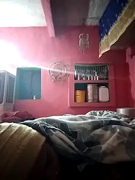 Snapshot of Aaisha_01 chatting on 12/19/25, 05:09 Aaisha 01 online show from 12/19/25, 05:09