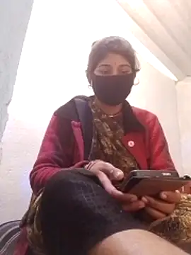 Snapshot of Aaisha_01 chatting on 12/22/25, 05:37 Aaisha 01 online show from 12/22/25, 05:37