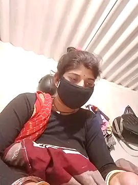 Snapshot of Aaisha_01 chatting on 12/22/25, 07:55 Aaisha 01 online show from 12/22/25, 07:55