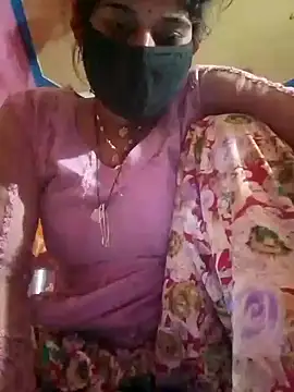 Snapshot of Aaisha_01 chatting on 01/18/26, 03:49 Aaisha 01 online show from 01/18/26, 03:49