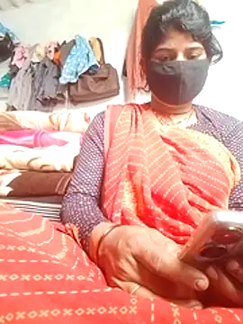 Snapshot of Aaisha_01 chatting on 02/19/26, 04:19 Aaisha 01 online show from 02/19/26, 04:19