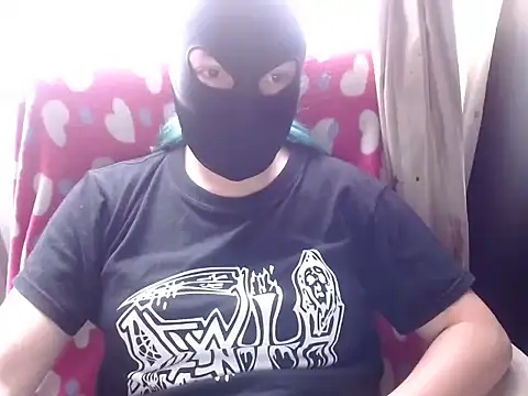 Snapshot of 666maskgirl chatting on 06/29/26, 05:57 666maskgirl online show from 06/29/26, 05:57