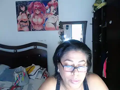 Snapshot of REINA-39 chatting on 12/14/25, 09:41 REINA-39 online show from 12/14/25, 09:41