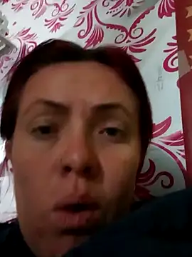 Snapshot of Annelis1 chatting on 12/14/25, 11:09 Annelis1 online show from 12/14/25, 11:09