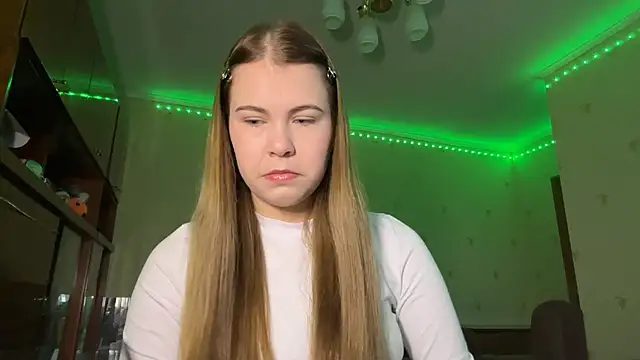 MaevAmy online show from 12/15/25, 12:31