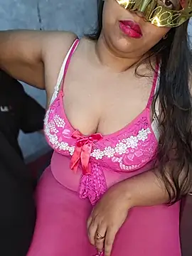 Snapshot of Rohit_neha chatting on 06/24/26, 05:45 Rohit neha online show from 06/24/26, 05:45