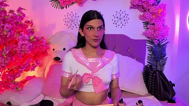 Bianca baldwin  online show from 05/06/26, 09:42
