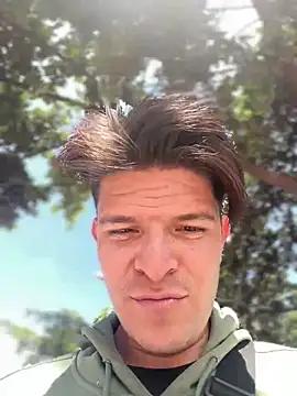 Snapshot of _NickJuniorr chatting on 12/15/25, 03:38 NickJuniorr online show from 12/15/25, 03:38