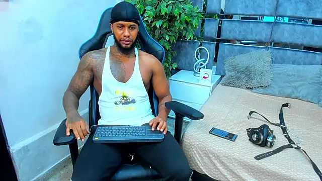 Snapshot of jay_jhonson01 chatting on 03/13/26, 01:45 jay jhonson01 online show from 03/13/26, 01:45