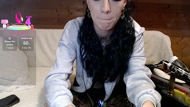 Snapshot of dein_traumchen chatting on 01/18/26, 05:50 dein traumchen online show from 01/18/26, 05:50