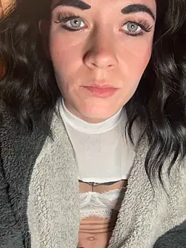 Snapshot of dein_traumchen chatting on 03/13/26, 10:49 dein traumchen online show from 03/13/26, 10:49