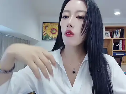 Snapshot of TXMIT chatting on 12/14/25, 07:03 TXMIT online show from 12/14/25, 07:03