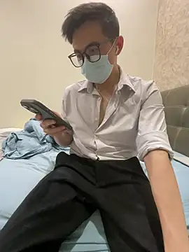 Snapshot of YourBoYyyyyyyy chatting on 06/30/26, 11:22 YourBoYyyyyyyy online show from 06/30/26, 11:22