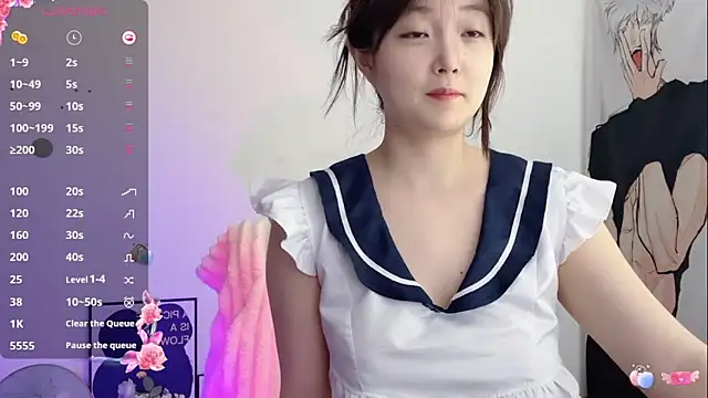Snapshot of _flipped_ chatting on 04/13/26, 01:11 flipped online show from 04/13/26, 01:11