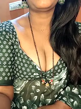 Snapshot of Rachu_love chatting on 02/04/26, 07:09 Rachu love online show from 02/04/26, 07:09