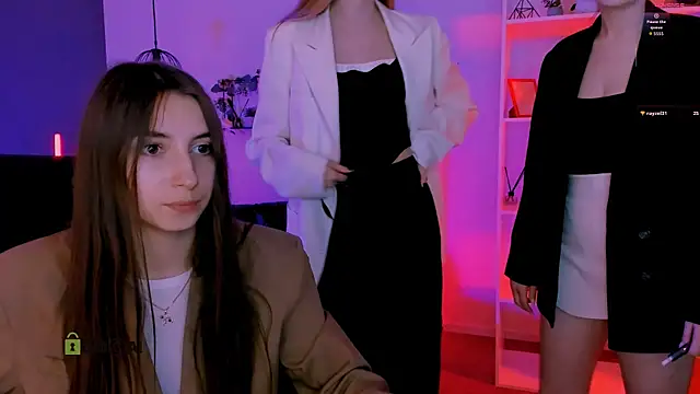 mila firee online show from 05/08/26, 08:52