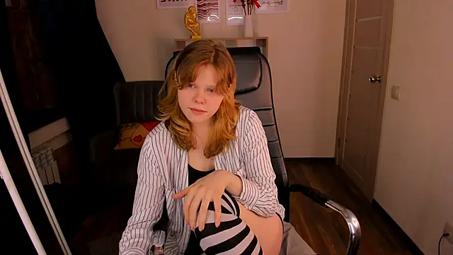 Snapshot of Soft_Flame chatting on 04/18/26, 07:07 Soft Flame online show from 04/18/26, 07:07