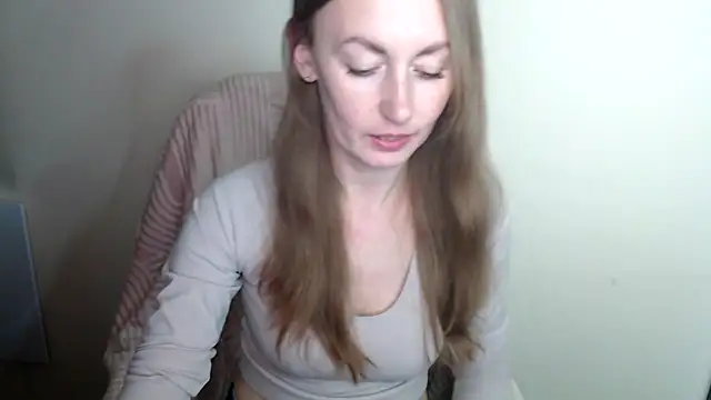 LiaSeass  online show from 05/08/26, 12:21