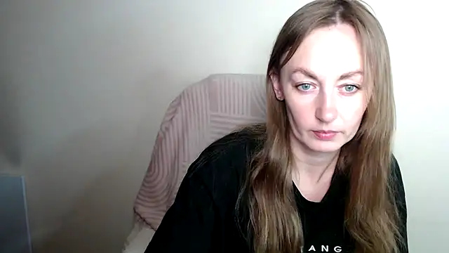 Snapshot of LiaSeass_ chatting on 05/23/26, 11:47 LiaSeass online show from 05/23/26, 11:47