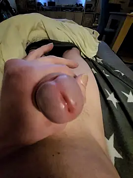 Snapshot of Stefan18cm44j chatting on 03/24/26, 12:26 Stefan18cm44j online show from 03/24/26, 12:26