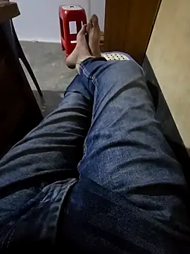 Snapshot of SHARIF12123 chatting on 03/02/26, 05:42 SHARIF12123 online show from 03/02/26, 05:42