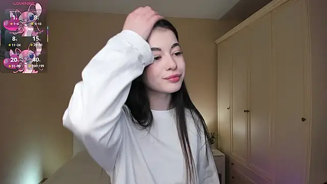 Snapshot of LisaColee chatting on 02/22/26, 08:18 LisaColee online show from 02/22/26, 08:18