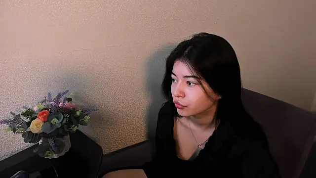 Snapshot of LisaColee chatting on 05/06/26, 08:08 LisaColee online show from 05/06/26, 08:08