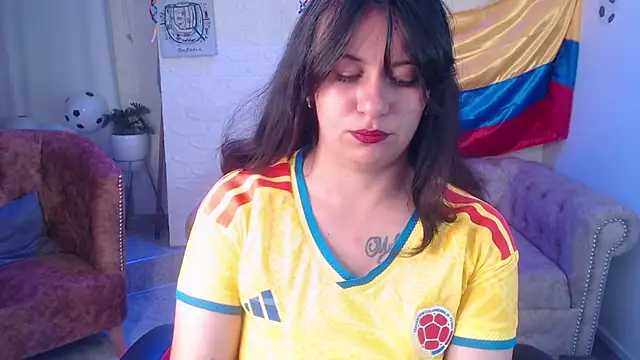amanda rousee online show from 06/18/26, 03:40