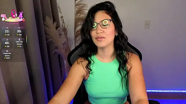 chloebum  online show from 05/21/26, 11:06
