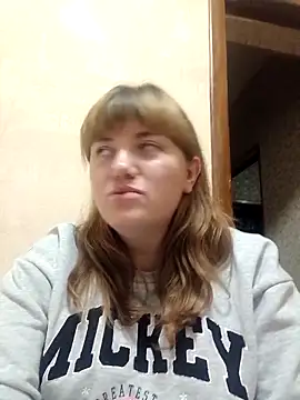 Snapshot of swett_girll chatting on 12/21/25, 08:27 swett girll online show from 12/21/25, 08:27