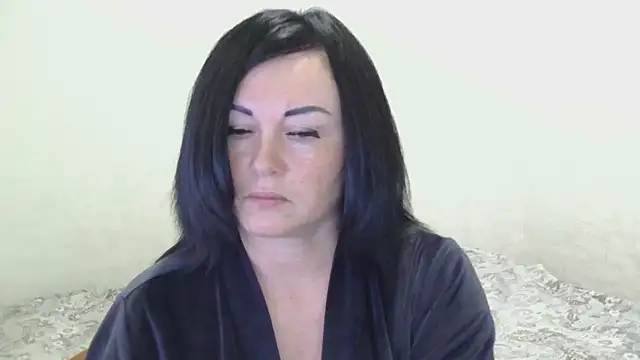 Snapshot of AmyStar333 chatting on 12/15/25, 05:17 AmyStar333 online show from 12/15/25, 05:17