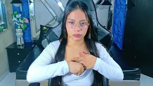 Jenna Flor online show from 12/16/25, 10:04