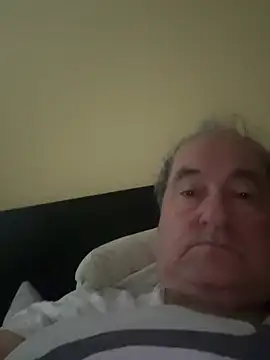 Snapshot of csikar chatting on 07/24/26, 05:05 csikar online show from 07/24/26, 05:05