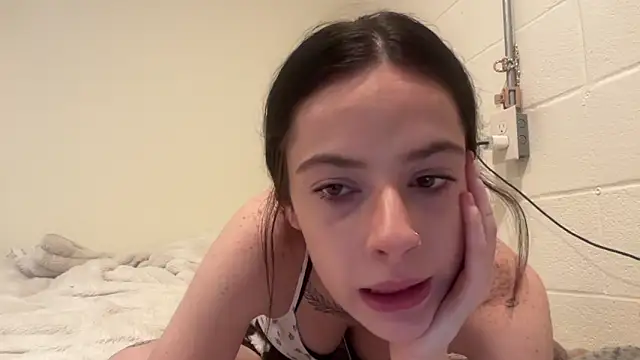 Snapshot of faithluvv chatting on 01/07/26, 12:13 faithluvv online show from 01/07/26, 12:13