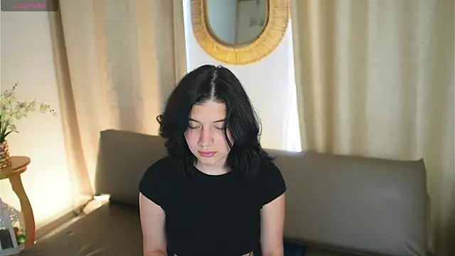 Snapshot of AlexiaClark7 chatting on 02/04/26, 07:42 AlexiaClark7 online show from 02/04/26, 07:42