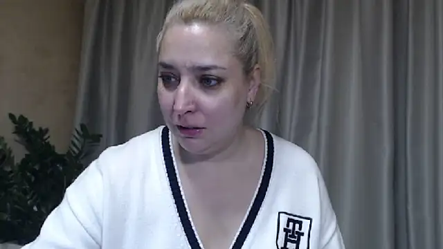 sweetpussy13 online show from 11/22/25, 08:46