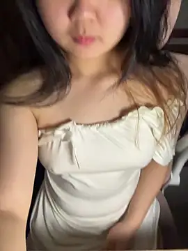 ZBB62 online show from 12/15/25, 02:32