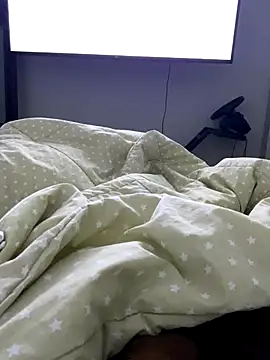 Snapshot of chiquixxxxxxxxxx chatting on 12/21/25, 04:58 chiquixxxxxxxxxx online show from 12/21/25, 04:58