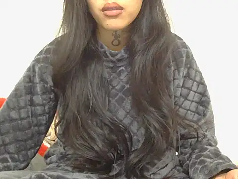 Snapshot of Cristina_love69 chatting on 12/20/25, 07:21 Cristina love69 online show from 12/20/25, 07:21