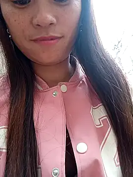 Snapshot of ngaytho004 chatting on 12/14/25, 07:58 ngaytho004 online show from 12/14/25, 07:58