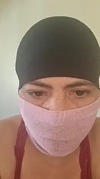 Snapshot of katiyvy chatting on 01/06/26, 01:26 katiyvy online show from 01/06/26, 01:26