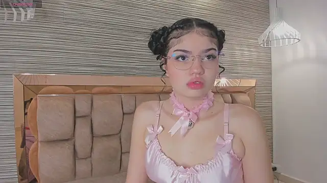 chloe cortez online show from 06/16/26, 10:40