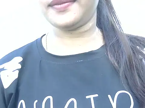 Snapshot of hot-riyaaa chatting on 02/10/26, 07:45 hot-riyaaa online show from 02/10/26, 07:45