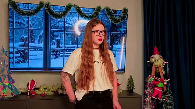 ArlineFarone online show from 12/18/25, 06:08