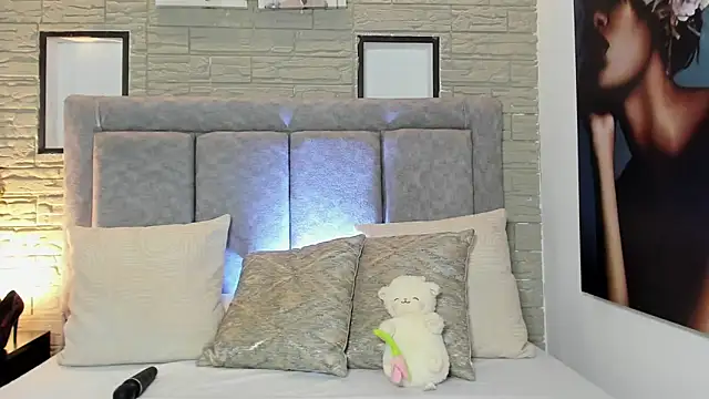 Snapshot of LanaRouse chatting on 03/04/26, 12:16 LanaRouse online show from 03/04/26, 12:16