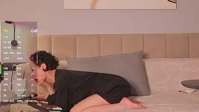 Snapshot of Mary__Du chatting on 02/02/26, 07:23 Mary Du online show from 02/02/26, 07:23